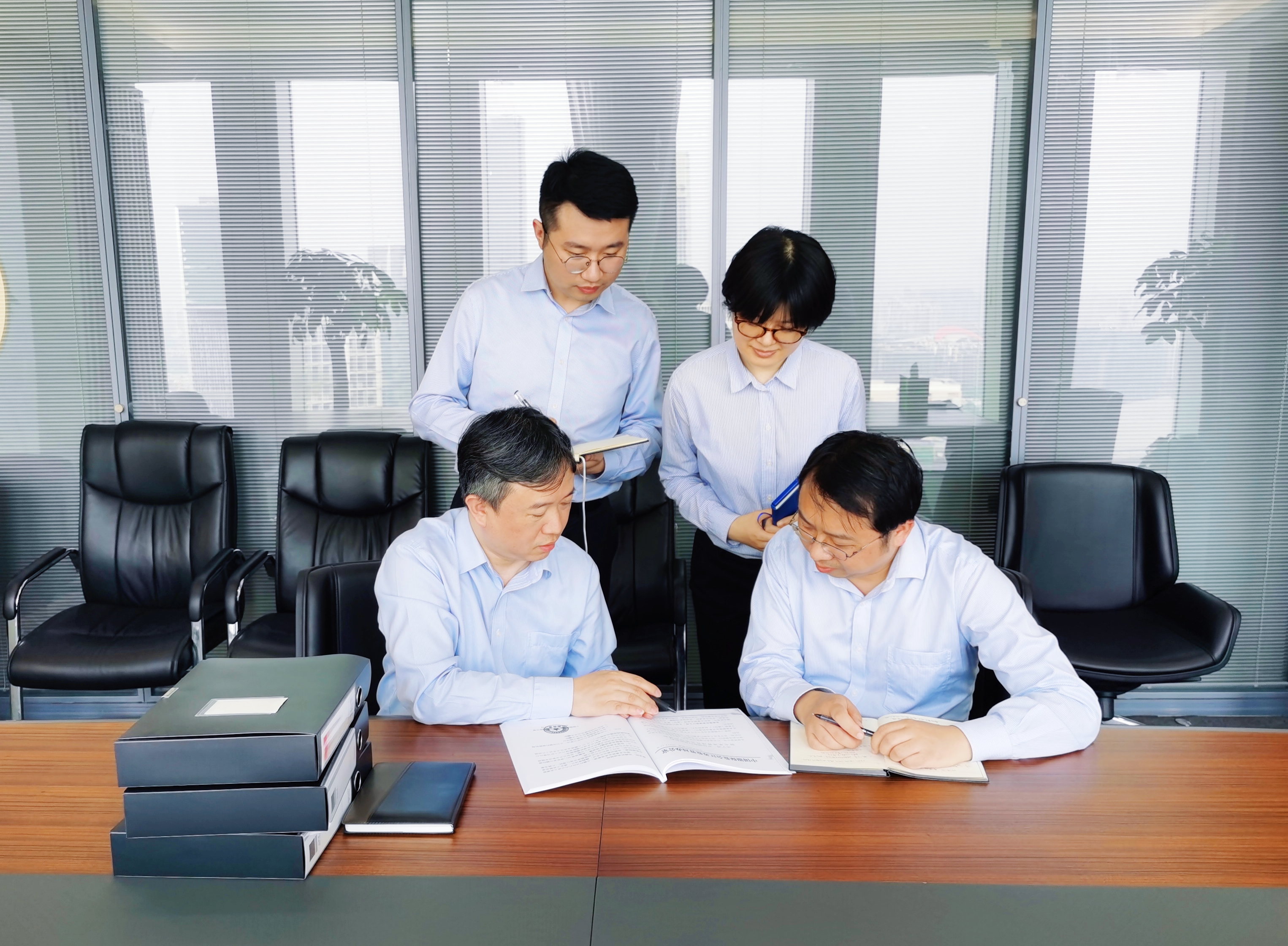 双向奔赴 共向未来